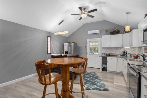 Villa ou maison à vendre à Homosassa, Floride: 2 chambres, 90.67 m2 № 1918210 - photo 4