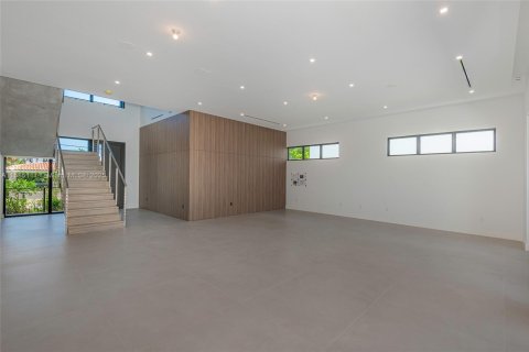 House in North Miami, Florida 6 bedrooms № 1730511 - photo 7