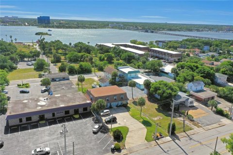 Propiedad comercial en venta en Daytona Beach, Florida, 10 dormitorios, 303.23 m2 № 2166285 - foto 16