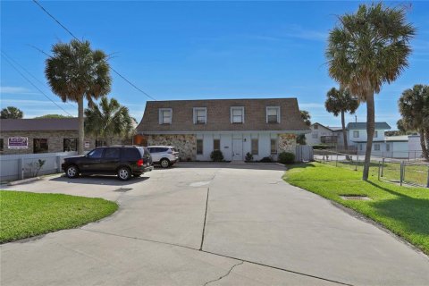 Propiedad comercial en venta en Daytona Beach, Florida, 10 dormitorios, 303.23 m2 № 2166285 - foto 4