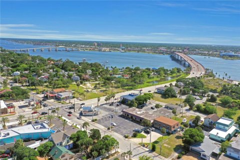 Propiedad comercial en venta en Daytona Beach, Florida, 10 dormitorios, 303.23 m2 № 2166285 - foto 8
