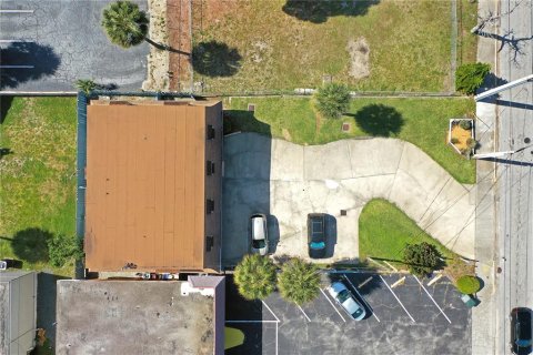 Propiedad comercial en venta en Daytona Beach, Florida, 10 dormitorios, 303.23 m2 № 2166285 - foto 5