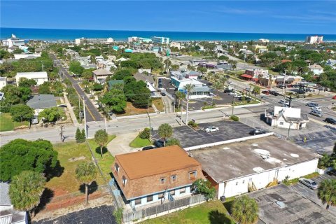 Propiedad comercial en venta en Daytona Beach, Florida, 10 dormitorios, 303.23 m2 № 2166285 - foto 13