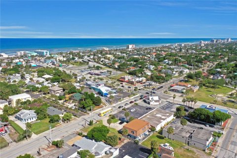 Propiedad comercial en venta en Daytona Beach, Florida, 10 dormitorios, 303.23 m2 № 2166285 - foto 7