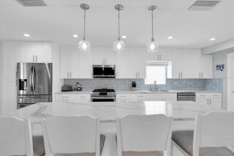 Casa en venta en New Port Richey, Florida, 3 dormitorios, 178.93 m2 № 1797271 - foto 15