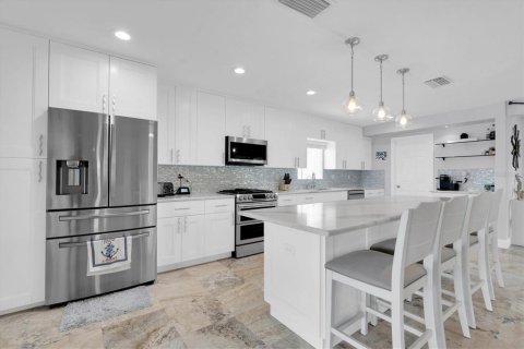 Casa en venta en New Port Richey, Florida, 3 dormitorios, 178.93 m2 № 1797271 - foto 12