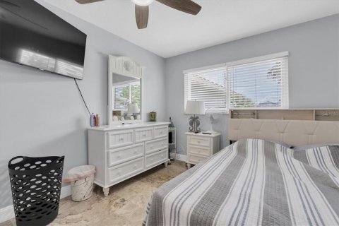 Casa en venta en New Port Richey, Florida, 3 dormitorios, 178.93 m2 № 1797271 - foto 22