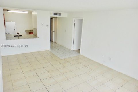 Copropriété à louer à Miami, Floride: 1 chambre, 78.22 m2 № 1703824 - photo 4