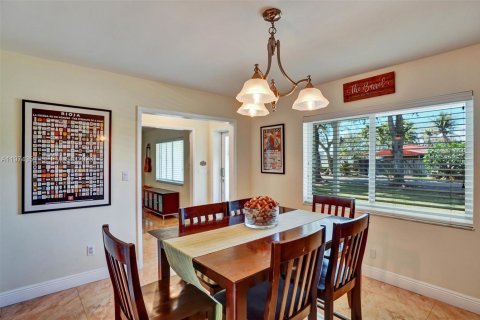 Casa en venta en Palmetto Bay, Florida, 4 dormitorios, 196.58 m2 № 2036616 - foto 11