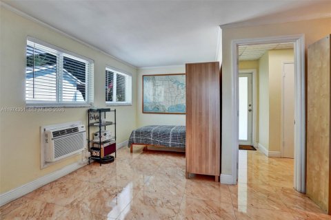 Casa en venta en Palmetto Bay, Florida, 4 dormitorios, 196.58 m2 № 2036616 - foto 28