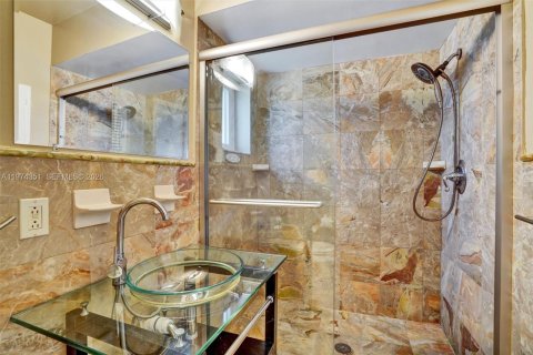 Casa en venta en Palmetto Bay, Florida, 4 dormitorios, 196.58 m2 № 2036616 - foto 25