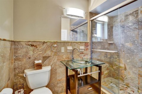 Casa en venta en Palmetto Bay, Florida, 4 dormitorios, 196.58 m2 № 2036616 - foto 24