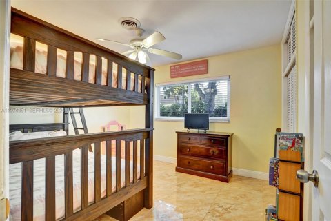 Casa en venta en Palmetto Bay, Florida, 4 dormitorios, 196.58 m2 № 2036616 - foto 19