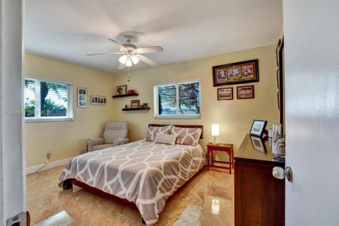 Casa en venta en Palmetto Bay, Florida, 4 dormitorios, 196.58 m2 № 2036616 - foto 16
