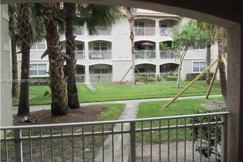 Снять в аренду кондоминиум в Пемброк-Пайнс, Флорида 1 спальня, 64.1м2, № 1998100 - фото 18