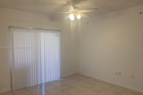 Снять в аренду кондоминиум в Пемброк-Пайнс, Флорида 1 спальня, 64.1м2, № 1998100 - фото 6