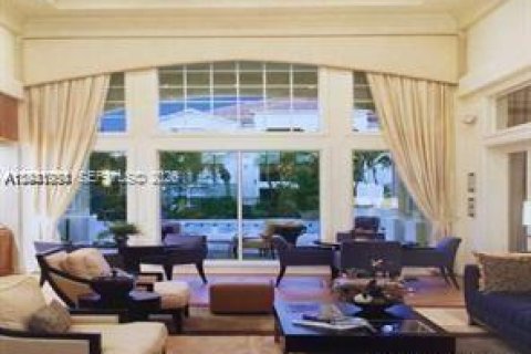 Снять в аренду кондоминиум в Пемброк-Пайнс, Флорида 1 спальня, 64.1м2, № 1998100 - фото 19