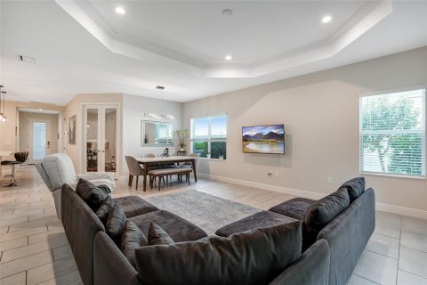 House in Fort Myers, Florida 3 bedrooms, 171.13 sq.m. № 1841460 - photo 4