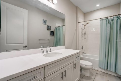 House in Fort Myers, Florida 3 bedrooms, 171.13 sq.m. № 1841460 - photo 28