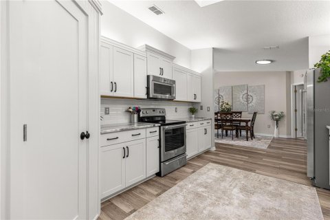 House in Summerfield, Florida 2 bedrooms, 129.13 sq.m. № 2390780 - photo 23