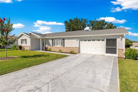 House in Summerfield, Florida 2 bedrooms, 129.13 sq.m. № 2390780 - photo 12