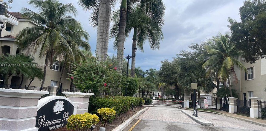 Кондоминиум с 2 спальнями в Корал-Спрингс, Флорида № 2034135