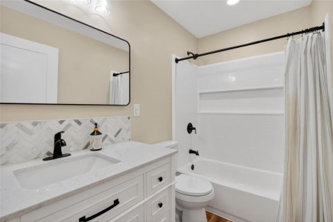 House in Lakeland, Florida 3 bedrooms, 141.58 sq.m. № 1854525 - photo 28