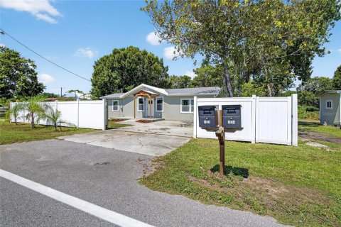 House in Lakeland, Florida 3 bedrooms, 141.58 sq.m. № 1854525 - photo 5