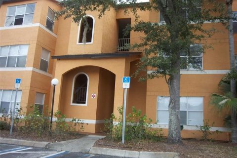 Condominio en alquiler en Orlando, Florida, 1 dormitorio, 68.28 m2 № 1912983 - foto 1