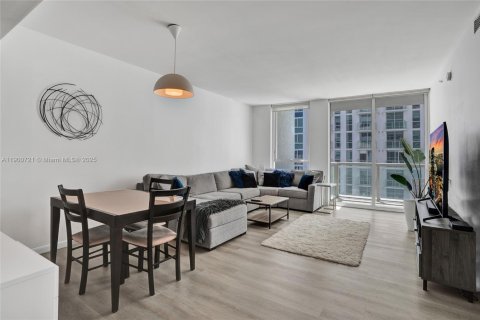 Купить кондоминиум в Майами, Флорида 1 спальня, 74.88м2, № 2036511 - фото 2