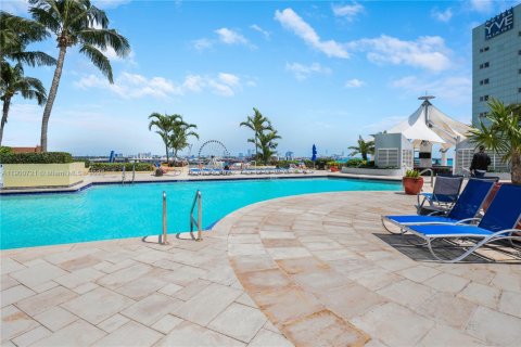 Купить кондоминиум в Майами, Флорида 1 спальня, 74.88м2, № 2036511 - фото 21