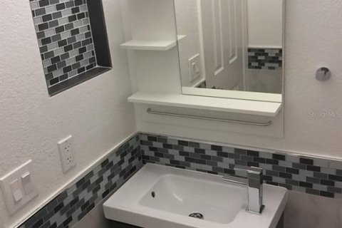 Adosado en venta en Orlando, Florida, 3 dormitorios, 121.42 m2 № 1866031 - foto 9