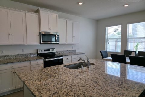 Casa en venta en Ocala, Florida, 5 dormitorios, 378.11 m2 № 1789487 - foto 10