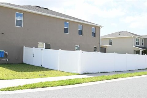 Casa en venta en Ocala, Florida, 5 dormitorios, 378.11 m2 № 1789487 - foto 3