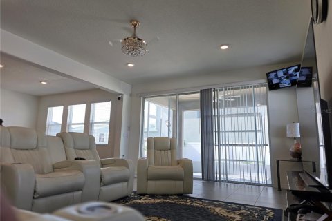 Casa en venta en Ocala, Florida, 5 dormitorios, 378.11 m2 № 1789487 - foto 11