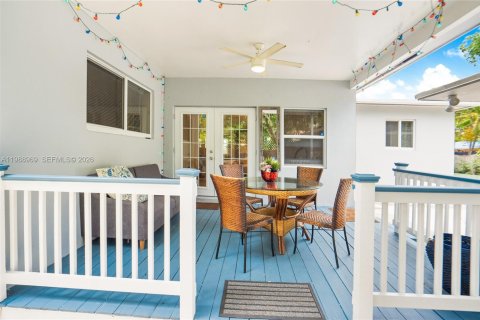 Casa en alquiler en Hallandale Beach, Florida, 4 dormitorios, 173.36 m2 № 2057559 - foto 2