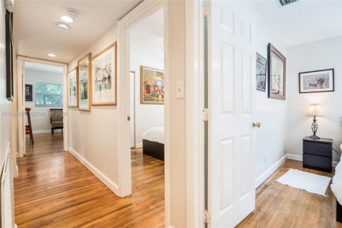 Casa en alquiler en Hallandale Beach, Florida, 4 dormitorios, 173.36 m2 № 2057559 - foto 15