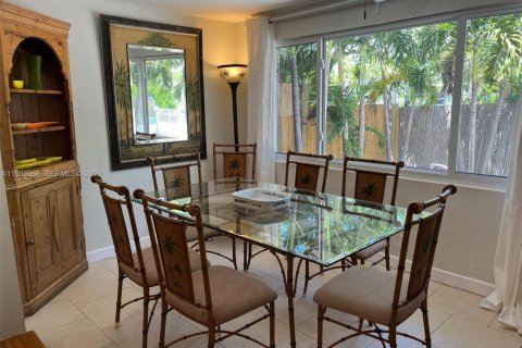 Casa en alquiler en Hallandale Beach, Florida, 4 dormitorios, 173.36 m2 № 2057559 - foto 29