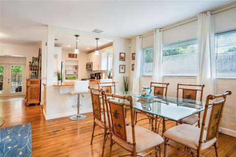 Casa en alquiler en Hallandale Beach, Florida, 4 dormitorios, 173.36 m2 № 2057559 - foto 7