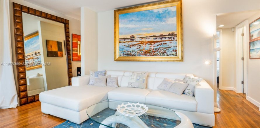 Casa en Hallandale Beach, Florida 4 dormitorios, 173.36 m2 № 2057559