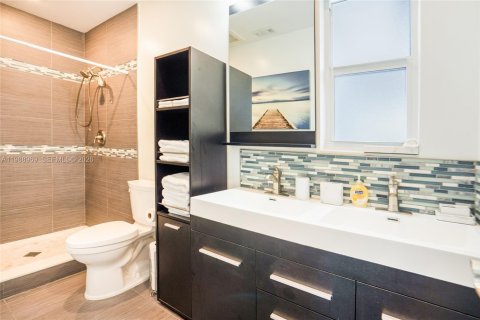 Casa en alquiler en Hallandale Beach, Florida, 4 dormitorios, 173.36 m2 № 2057559 - foto 20