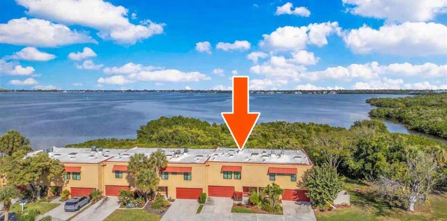 Condominio en Bradenton, Florida, 2 dormitorios № 2094484