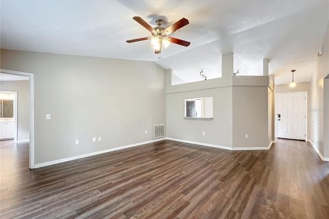 House in Lakeland, Florida 3 bedrooms, 116.22 sq.m. № 1436312 - photo 8