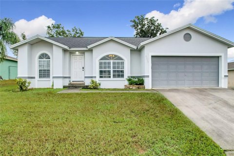 House in Lakeland, Florida 3 bedrooms, 116.22 sq.m. № 1436312 - photo 1