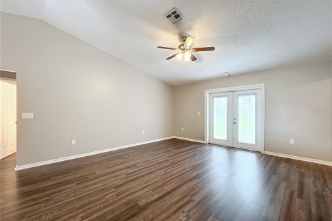House in Lakeland, Florida 3 bedrooms, 116.22 sq.m. № 1436312 - photo 10