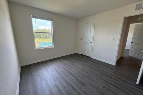 House in Zephyrhills, Florida 5 bedrooms, 227.89 sq.m. № 1878099 - photo 22