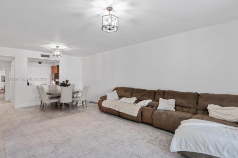 Copropriété à vendre à Aventura, Floride: 2 chambres, 162.58 m2 № 2036438 - photo 4