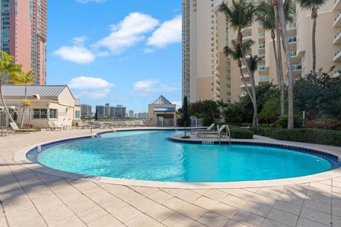 Condominio en venta en Aventura, Florida, 2 dormitorios, 162.58 m2 № 2036438 - foto 30