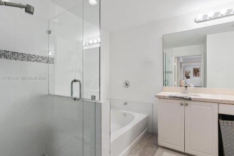 Copropriété à vendre à Aventura, Floride: 2 chambres, 162.58 m2 № 2036438 - photo 18