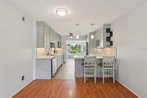 Condo in Clearwater, Florida, 2 bedrooms  № 1827733 - photo 14